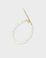 Tiny Pearl Bracelet