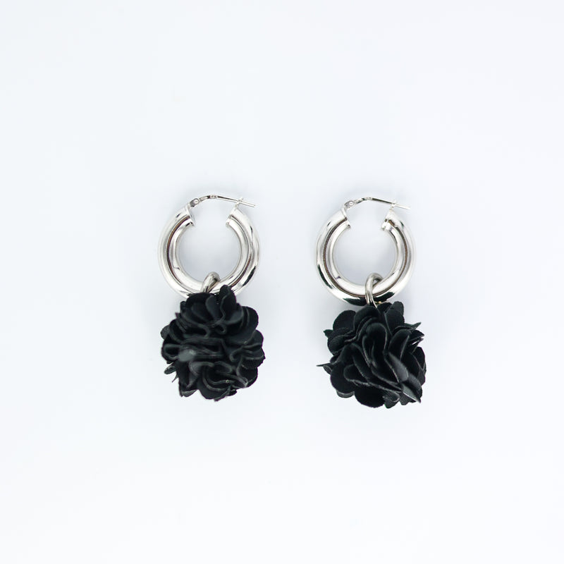 Nero Lotus Grande Hoops