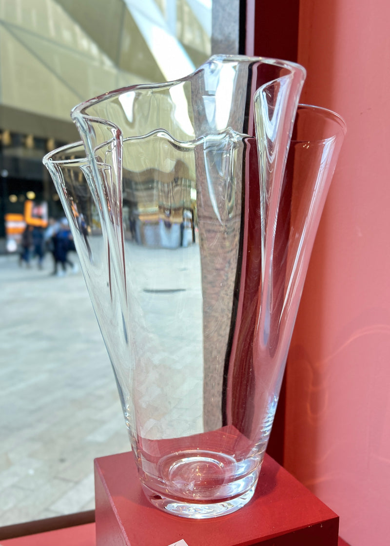 Ruffle Glass Vase